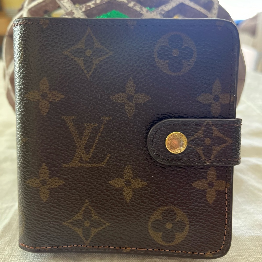 Louis Vuitton Compact Zip Wallet
